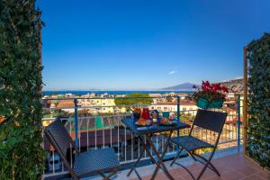 Balkón nebo terasa v ubytování Sirocco Suites