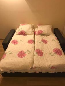 Postel nebo postele na pokoji v ubytování Gudauri S Residence