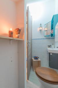 A bathroom at Apartment Pink21