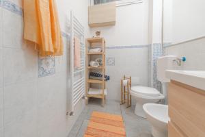 A bathroom at Apartment Pink21 Még 37 kép