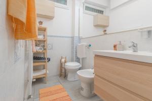 A bathroom at Apartment Pink21