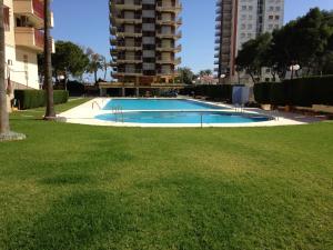 Bazén v ubytování SI Apartamentos Benicassim nebo v jeho okolí