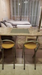 Posteľ alebo postele v izbe v ubytovaní Liget Apartment, Terrace, Free Parking, AC