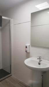 Kúpeľňa v ubytovaní Albergue Logroño Centro