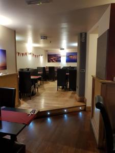 Gallery image of Harry's Hotel & Restaurant in Aberystwyth