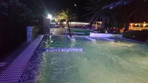 Bazén v ubytování Hotel Metropol nebo v jeho okolí