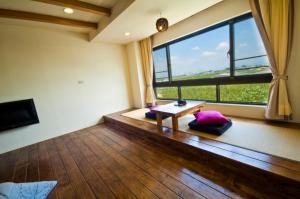 Uma TV ou centro de entretenimento em SHYE Lithuania Homestay