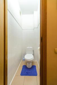 Ванная комната в Apartments near Arena City