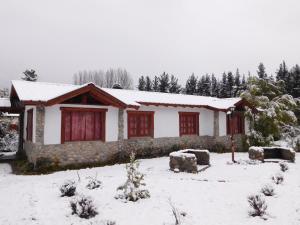 Cabañas Aldea de Montaña durante el invierno