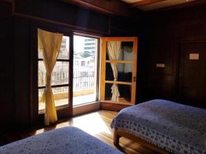 Letto o letti in una camera di Travellers Inn