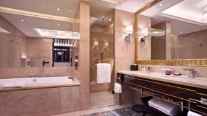 Koupelna v ubytování Zhejiang Xizi Hotel