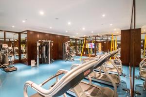 Fitnesscenter och/eller fitnessfaciliteter på Meilu Legend Hotel Hangzhou