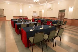 Restaurace v ubytování Dhawala Resort By Aamod
