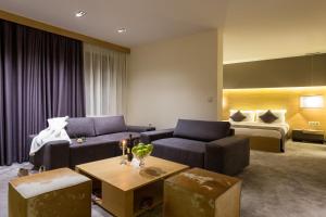Uma área de estar em Rilets Resort & Spa