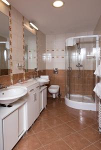 Koupelna v ubytování Hotel Breitenlee