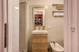Ванная комната в Rhome Apartments Candia