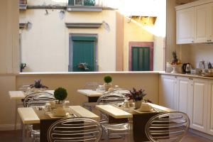 Gallery image of La Fontanina Suites in Naples