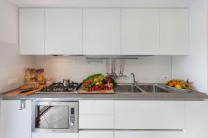 Η κουζίνα ή μικρή κουζίνα στο Casa Aurora - Stay in Sorrento +8 φωτογραφίες