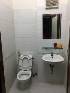 Koupelna v ubytování Thu Đô Motel + 37 fotografií