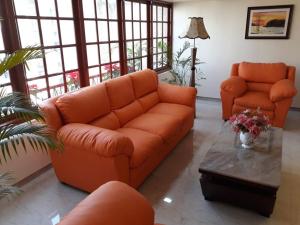 Posezení v ubytování Setrac Orange Hotel
