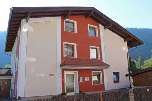 The building in which a vendégházakat is located