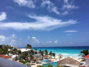 Gallery image of Suites Brisas Cancun in Cancún