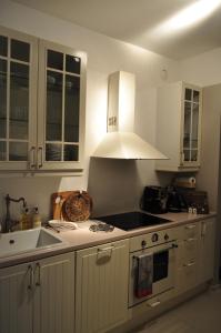 Kuchyňa alebo kuchynka v ubytovaní Apartament Prestige & Sea Playa Baltis 44