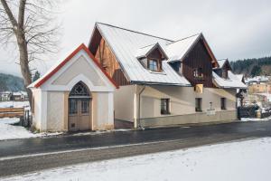 Budova, v ktorej sa penzión nachádza