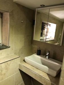 Ein Badezimmer in der Unterkunft Ilmhaus 2