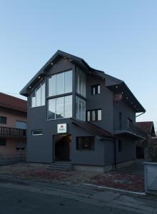 Foto da galeria de Guesthouse Vila Puzic em Banja Luka