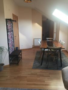 Posedenie v ubytovaní Apartamento Conde Luna