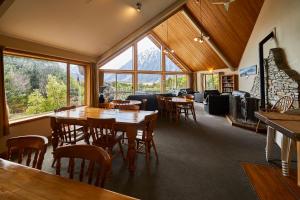 Restaurace v ubytování Aoraki Mount Cook Alpine Lodge