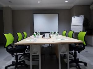 Poslovni prostor i/ili konferencijska sala u objektu LeGreen Suite Kuningan