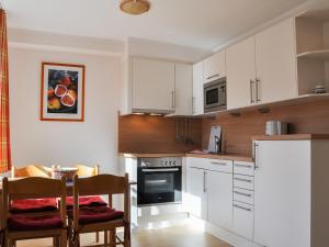 Kuchyň nebo kuchyňský kout v ubytování Haus am Deich