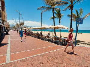 Hostia v ubytovaní Beautiful Beach Apartment M&B IV by Las Canteras
