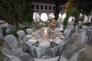 Reštaurácia alebo iné gastronomické zariadenie v ubytovaní Hotel Hospederia San Francisco