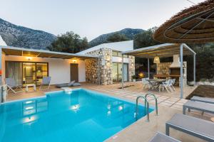 Bazén v ubytování Summer Villas Crete nebo v jeho okolí