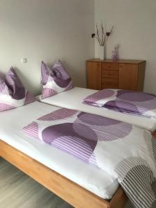 Postel nebo postele na pokoji v ubytování Ferienwohnung by Josef Lanzinger