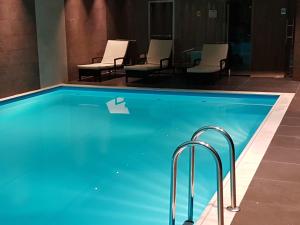 Bazén v ubytování Apartment 607 in ORBI PALACE nebo v jeho okolí