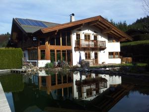 The building in which Az apartmant is located