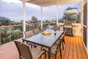 A balcony or terrace at Yaringa