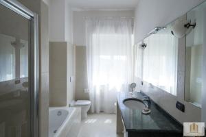 Foto dalla galleria di Camere Pallotta a Macerata Altre 27 foto