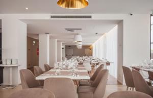 Posezení v ubytování Essence Inn Marianos Hotel