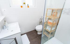 Koupelna v ubytování Apartments Matea I