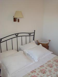 Postel nebo postele na pokoji v ubytování Apartments Ada