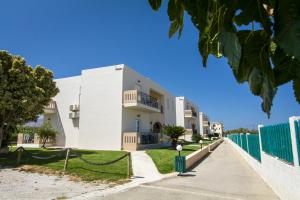 Gallery image of Mediterranean Hotel & Apartments in Kissamos