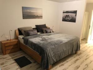 Ein Bett oder Betten in einem Zimmer der Unterkunft Deichblick