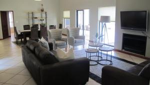 Et tv og/eller underholdning på 397 Vaal de Grace Golf Estate