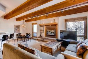 Posezení v ubytování The Plaza Condominiums by Crested Butte Mountain Resort