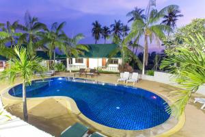 Bazén v ubytování Samui Reef View Resort nebo v jeho okolí